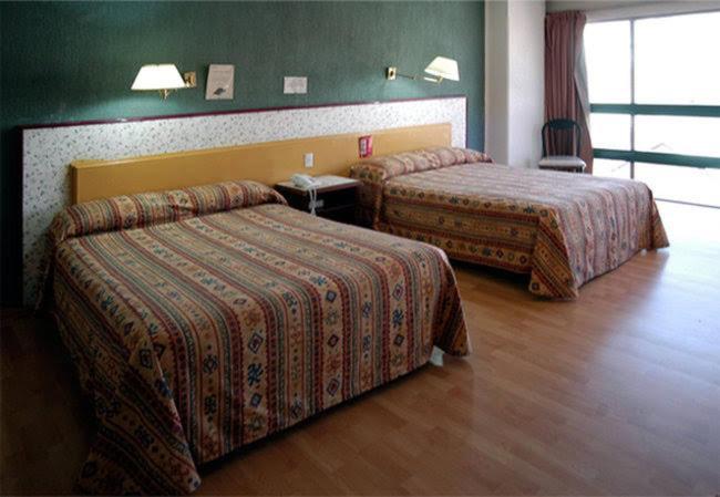 Hotel Montreal León de los Aldamas Extérieur photo