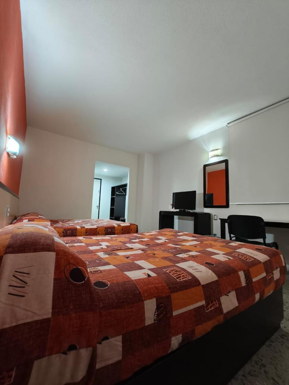 Hotel Montreal León de los Aldamas Extérieur photo