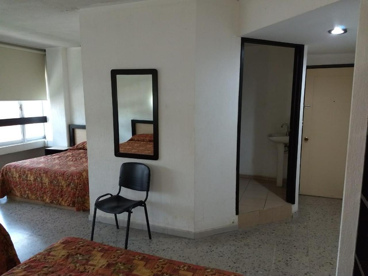 Hotel Montreal León de los Aldamas Extérieur photo